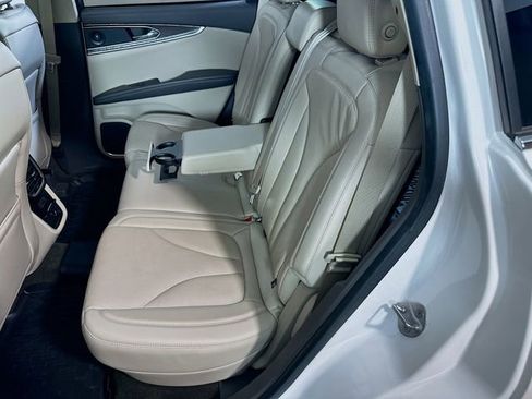 Used 2019 Lincoln Nautilus Reserve w/ Cargo Utility Package image 16