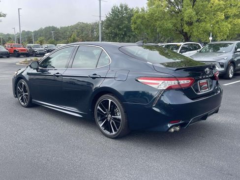Used 2020 Toyota Camry XSE FWD image 4