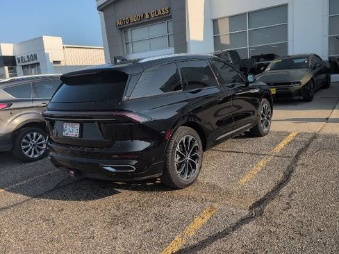 Used 2024 Lincoln Nautilus Reserve w/ Equipment Group 202A AWD/4WD image 5
