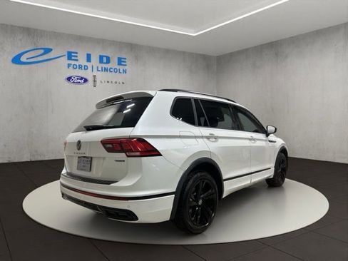 Used 2023 Volkswagen Tiguan SE R-Line AWD/4WD image 10