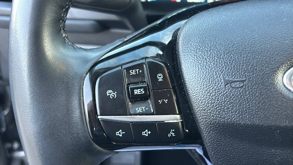 Used 2024 Ford Escape Platinum AWD/4WD image 14