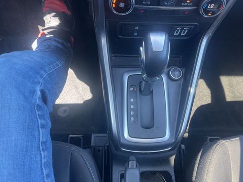 Used 2022 Ford EcoSport SE w/ SE Convenience Package image 25