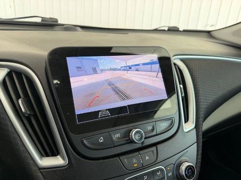 Used 2024 Chevrolet Malibu LT FWD image 5