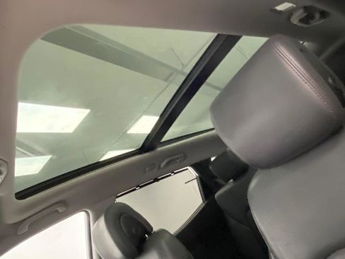 Used 2017 Hyundai Santa Fe Sport w/ 2.0T Ultimate Tech Package 05 image 21