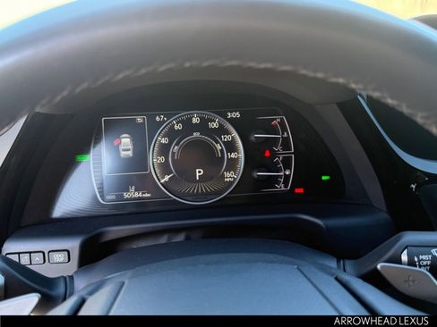 Used 2022 Lexus ES 300h w/ Accessory Package image 17