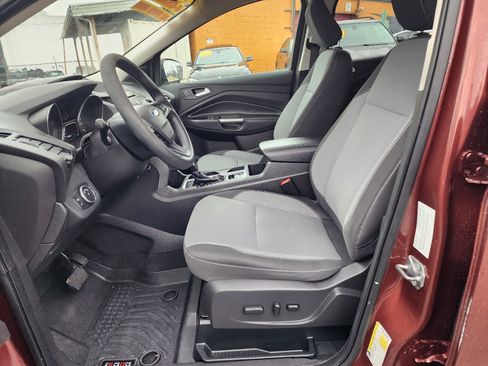 Used 2018 Ford Escape SE image 13