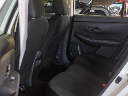 Used 2024 Nissan Sentra S image 18