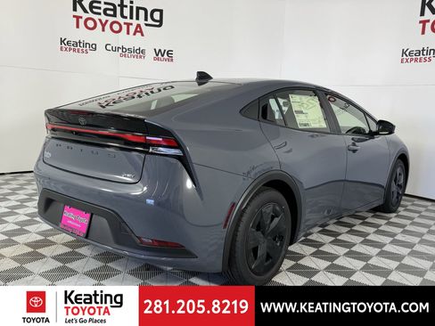 New 2026 Toyota Prius LE image 14