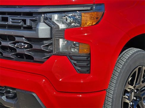 Certified 2023 Chevrolet Silverado 1500 Custom w/ LPO, Dark Essentials Package image 5