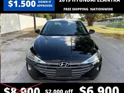 Used 2019 Hyundai Elantra SE w/ Cargo Package FWD image 2
