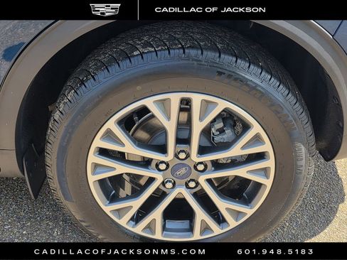 Used 2020 Ford Escape SEL AWD/4WD image 25