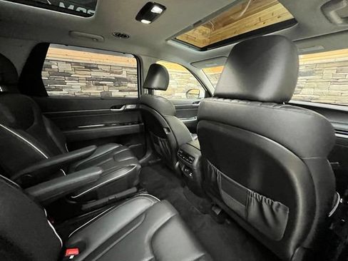 Used 2023 Hyundai Palisade Limited w/ Cargo Package AWD/4WD image 35