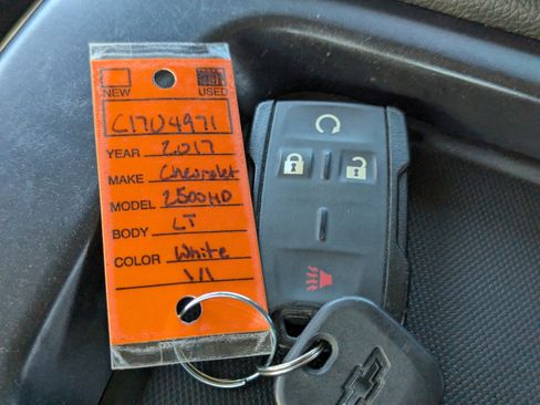 Used 2017 Chevrolet Silverado 2500 LT w/ LT Fleet Convenience Package image 20