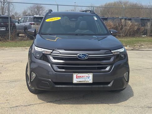 Certified 2025 Subaru Forester Premium AWD/4WD image 4