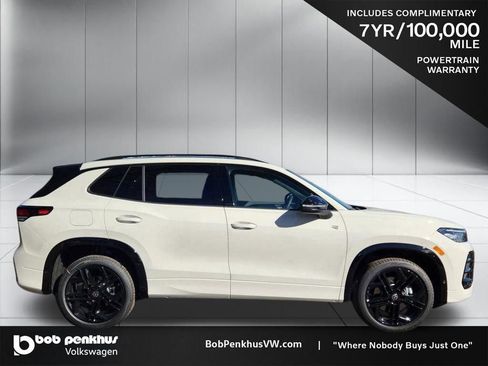 New 2026 Volkswagen Tiguan SE R-Line image 24