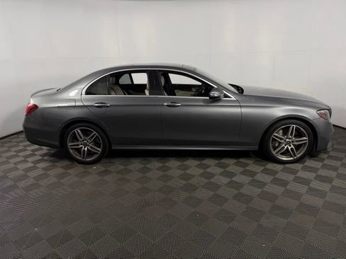 Used 2018 Mercedes-Benz E 400 4MATIC Sedan image 10