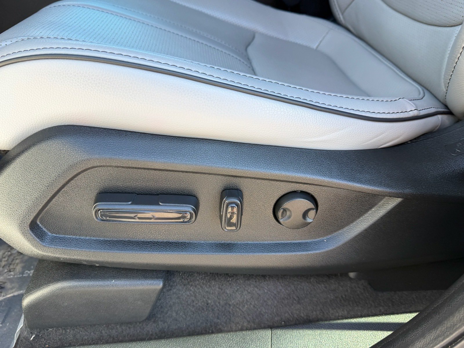 Certified 2023 Honda Pilot Elite image 26