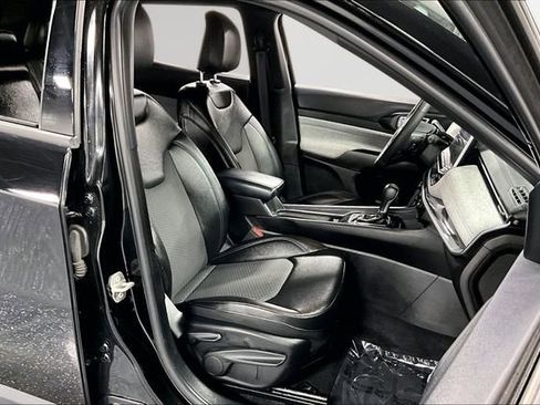 Used 2024 Jeep Compass Latitude image 28