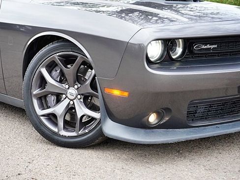 Used 2017 Dodge Challenger R/T Scat Pack image 4