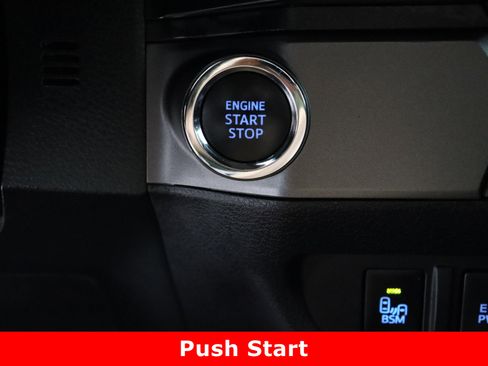 Certified 2019 Toyota Tacoma TRD Sport image 17