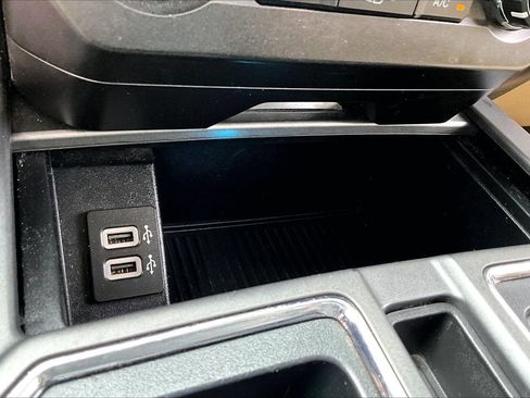 Used 2020 Ford F150 XLT w/ Equipment Group 302A Luxury AWD/4WD image 26