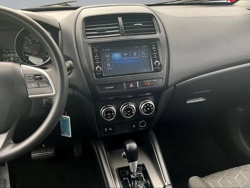 Used 2024 Mitsubishi Outlander Sport AWD image 9