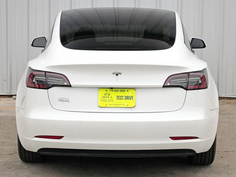 Used 2022 Tesla Model 3 image 11