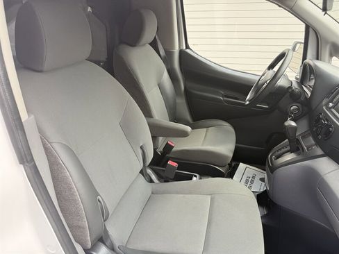 Used 2021 Nissan NV200 SV w/ Back Door Glass Package image 9
