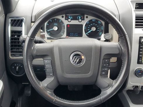 Used 2010 Mercury Mariner Premier image 22
