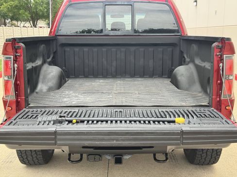 Used 2014 Ford F150 Raptor w/ Equipment Group 801A Luxury AWD/4WD image 45