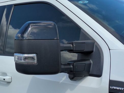 Certified 2024 Ford F250 Lariat w/ Lariat Ultimate Package AWD/4WD image 14