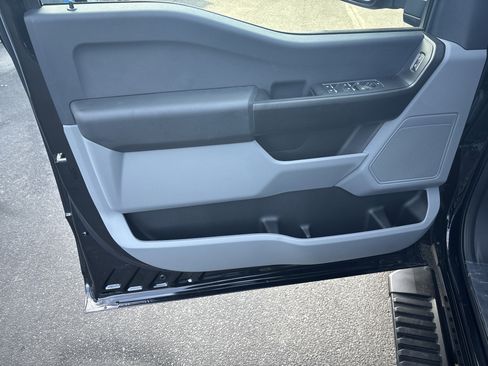 Used 2025 Ford F350 XL w/ XL Chrome Package image 16