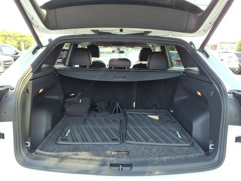 Certified 2022 Volkswagen Atlas Cross Sport SE AWD/4WD image 12