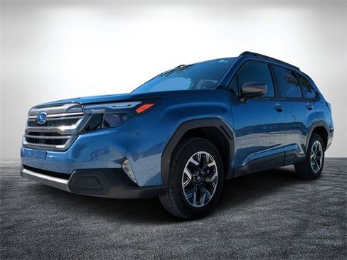 Used 2025 Subaru Forester Premium image 8