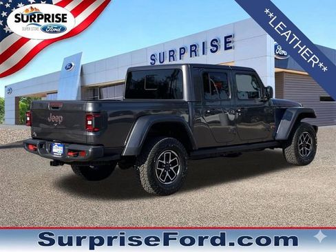 Used 2025 Jeep Gladiator Rubicon AWD/4WD image 7