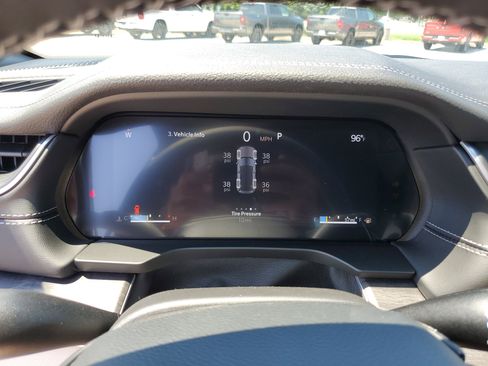 New 2025 Jeep Grand Cherokee Limited w/ Luxury Tech Group II image 28