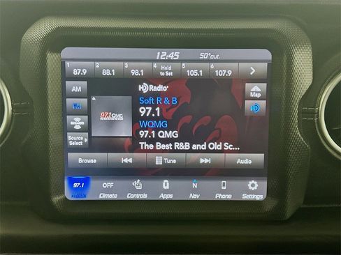 Used 2020 Jeep Gladiator Overland image 17