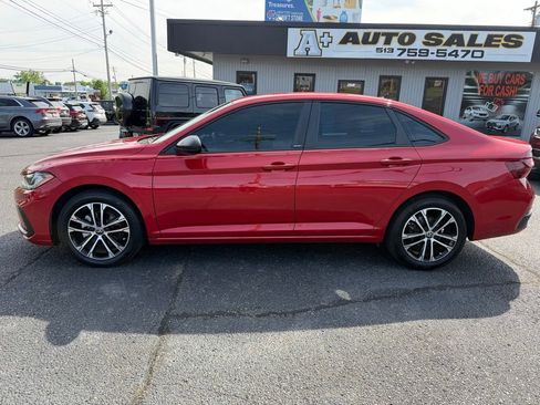 Used 2025 Volkswagen Jetta Sport FWD image 1