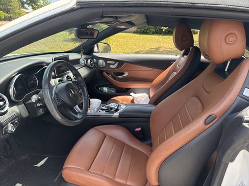 Used 2018 Mercedes-Benz C 300 Cabriolet image 12