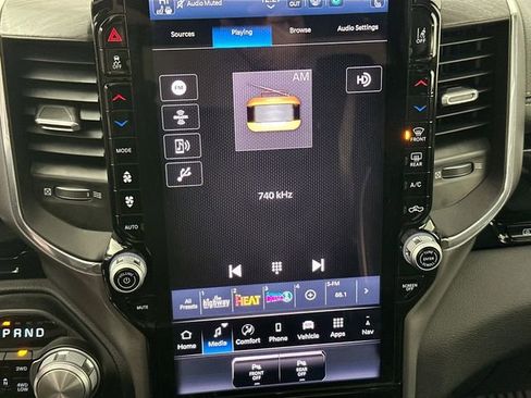 Used 2025 RAM 1500 Laramie w/ Night Edition image 18