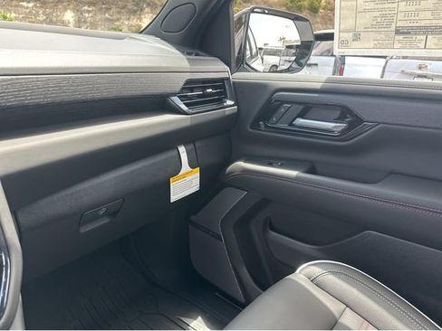 New 2026 GMC Yukon AT4 Ultimate w/ LPO, Floor Liner Package AWD/4WD image 6