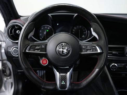 Used 2020 Alfa Romeo Giulia Quadrifoglio w/ Nero Edizione image 42