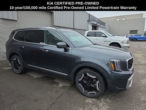 Used 2023 Kia Telluride EX w/ EX Captain's Chair Package image 10