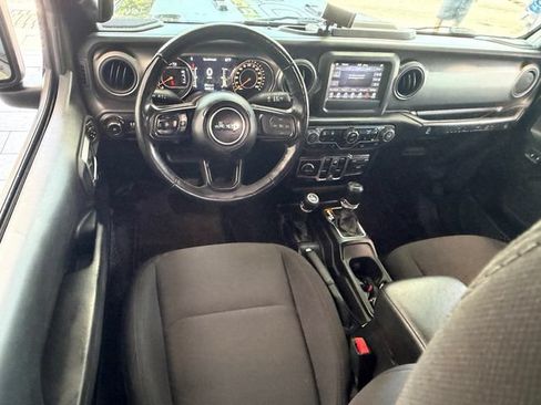 Used 2022 Jeep Wrangler Unlimited Sport AWD/4WD image 13