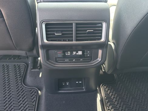 New 2026 Volkswagen Atlas SE AWD/4WD image 16