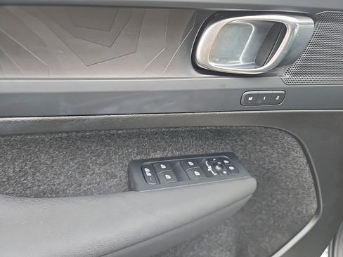 Certified 2023 Volvo C40 P8 Recharge Plus w/ Climate Package image 20