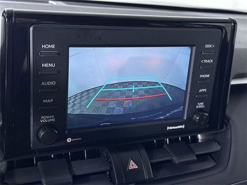 Used 2021 Toyota RAV4 XLE image 15