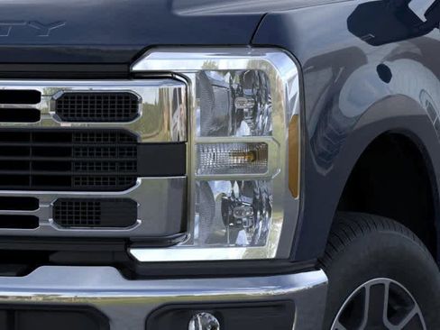New 2025 Ford F250 XLT image 18