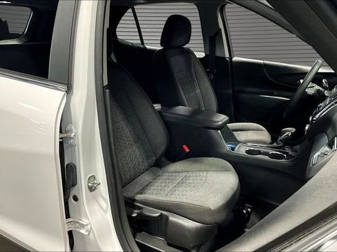 Used 2023 Chevrolet Equinox LT w/ LPO, Floor Liner Package AWD/4WD image 26