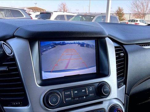 Used 2017 GMC Yukon SLT image 27